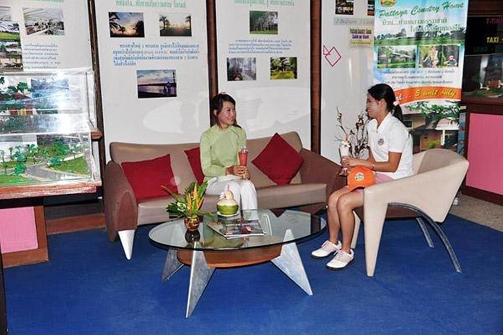 Pattaya Country Club & Resort Esterno foto