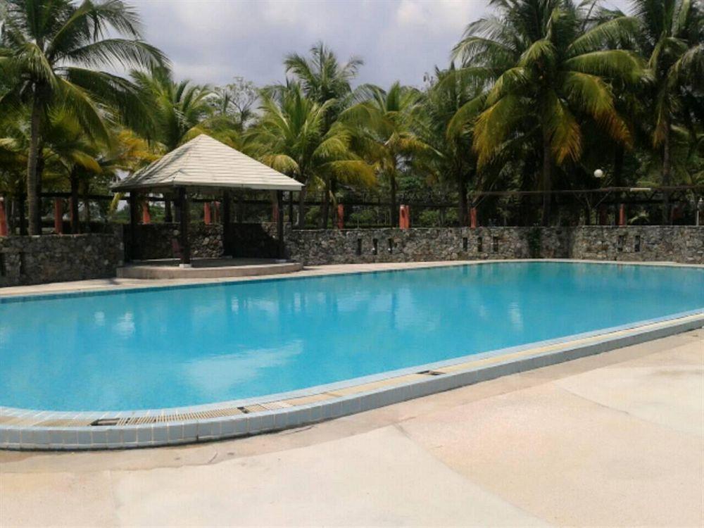 Pattaya Country Club & Resort Esterno foto